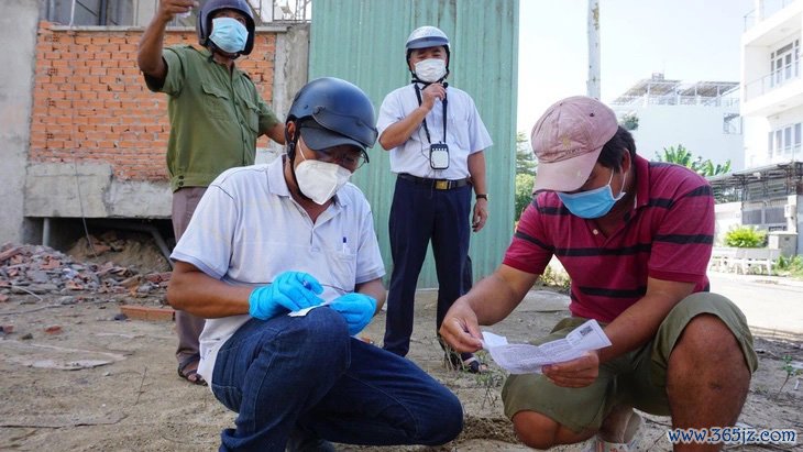 Tin tức sáng 7-1: Xử lý nghiêm xe biển xanh， xe cứu thương vi phạm giao thông - Ảnh 3.